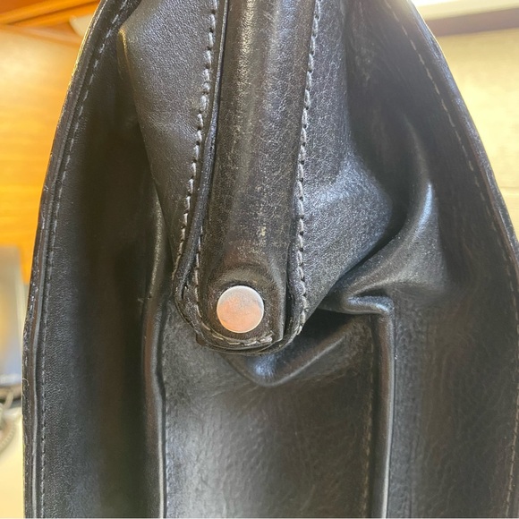 COLE HAAN - ITALIAN MADE - LEATHER BRIEFCASE DOCTOR / LAWYER BAG - Picture 7 of 16